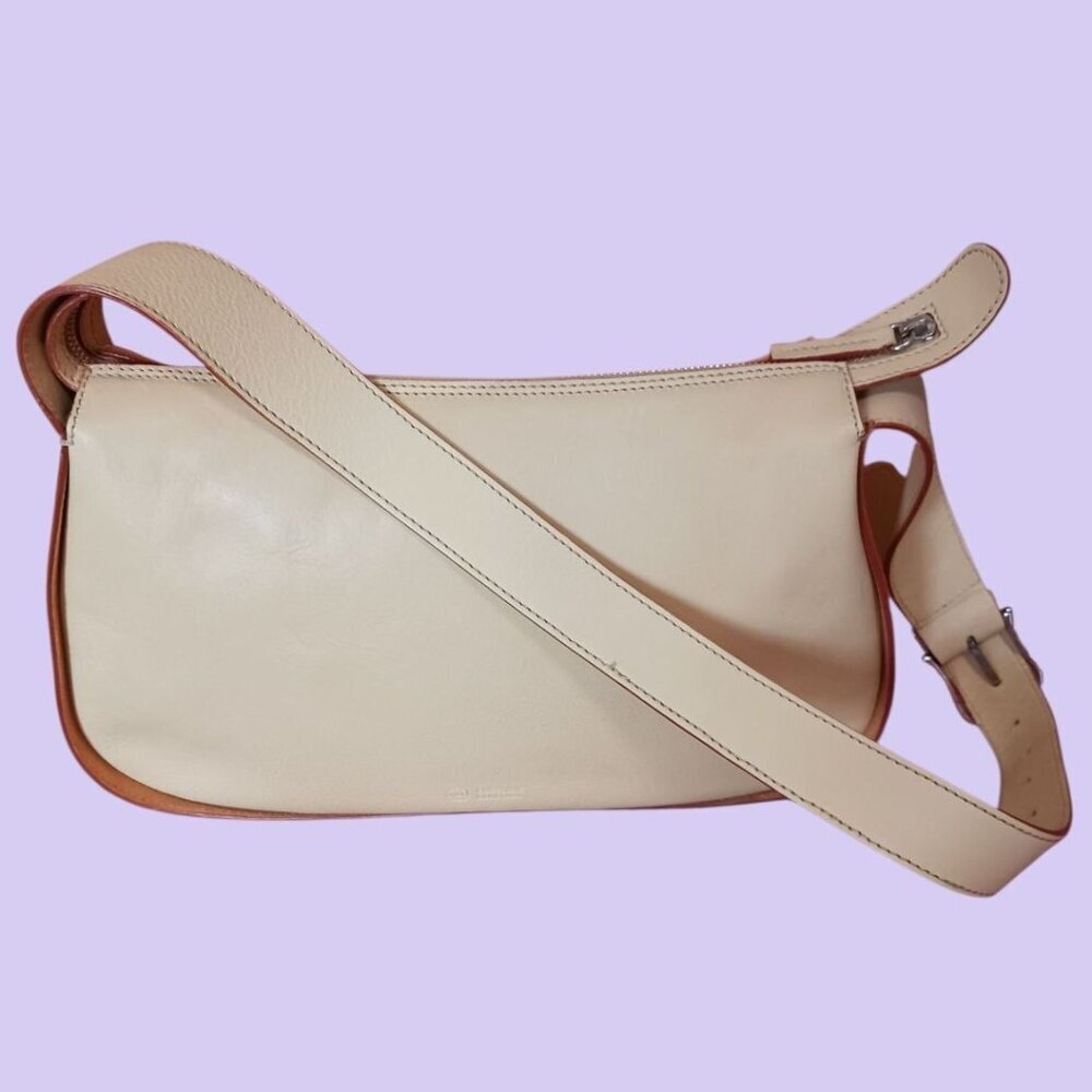 Toscanella Leather Shoulder Bag  Adjustable Strap & Zip Closure Butter yellow - Picture 8 of 10